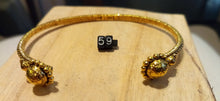 Charger l&#39;image dans la galerie, Bracelet jonc réglable plaqué or ciselé
