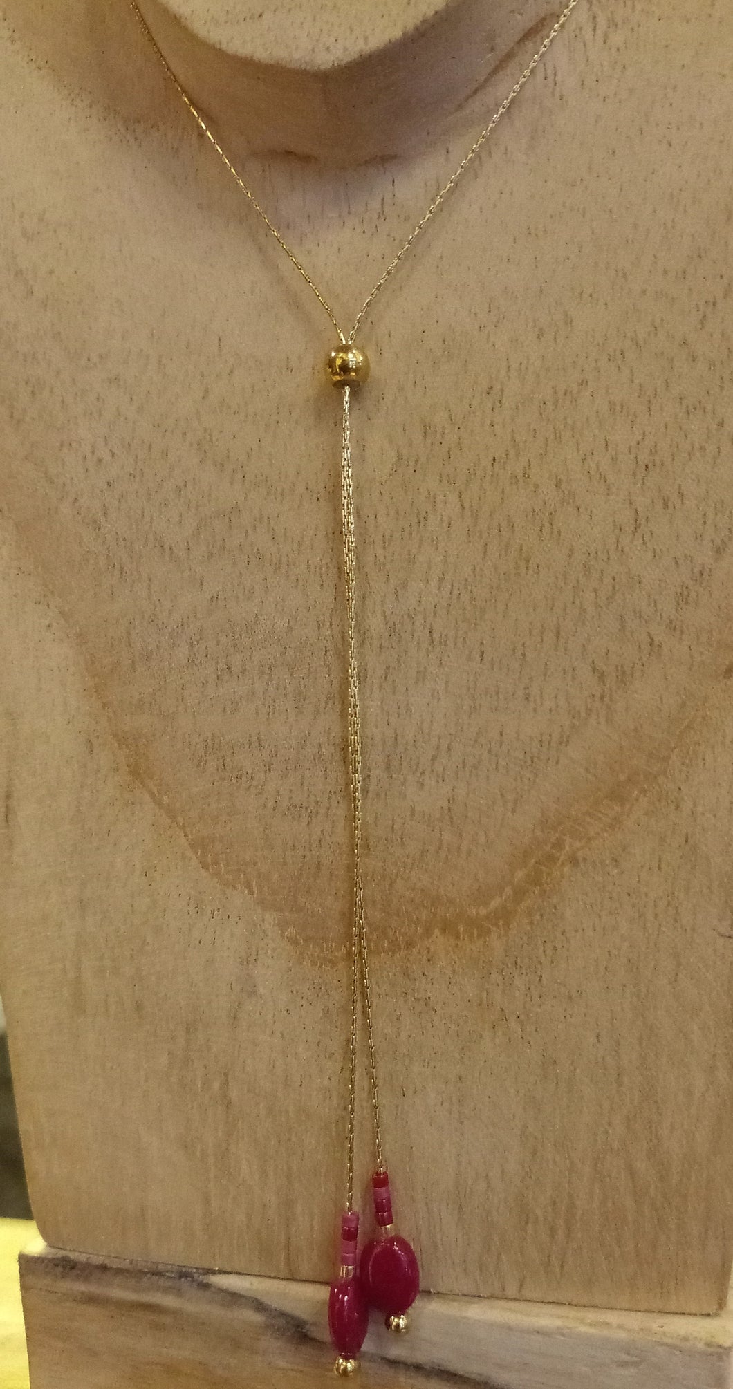 Collier chaîne cravate en acier inoxydable doré et pierre