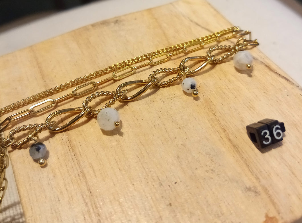 Bracelet trois rangs réglable acier inoxydable doré avec pierres agates et labradorite