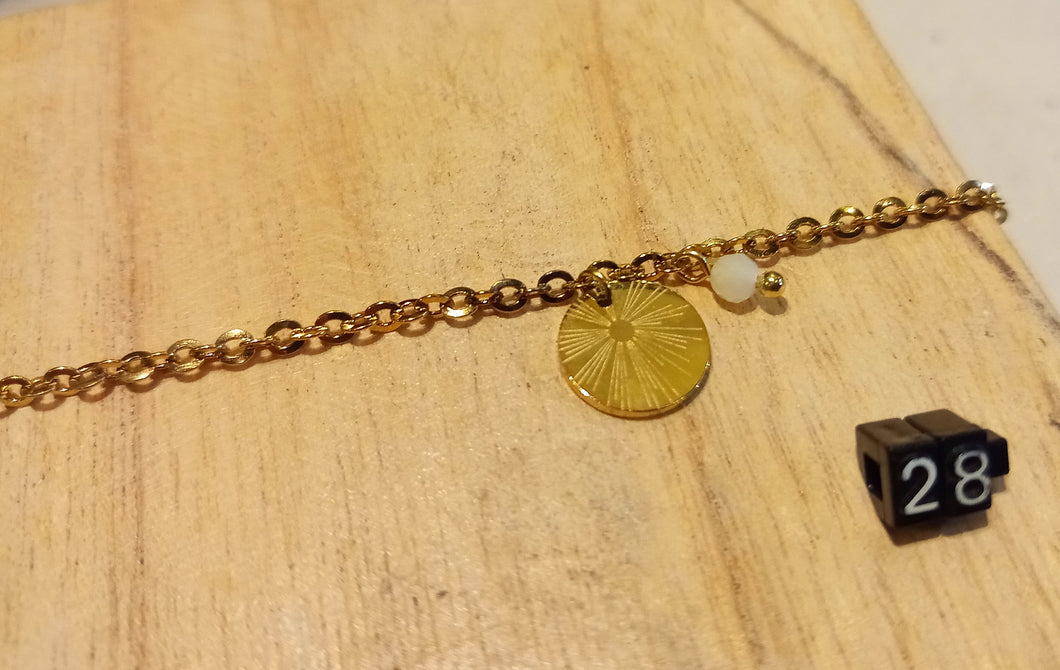 Bracelet chaîne réglable acier inoxydable doré avec pierre agate et pastille striée