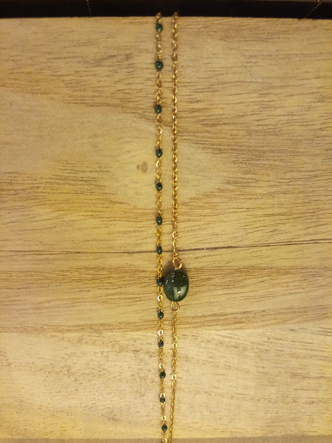 Bracelet double chaîne réglable acier inoxydable doré  et pierre naturelle