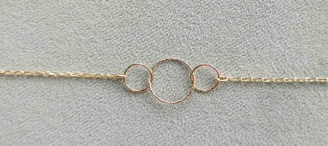 Bracelet en plaqué or trois cercles striés