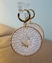 Load image into Gallery viewer, Créoles en plaqué or,perles de miyuki

